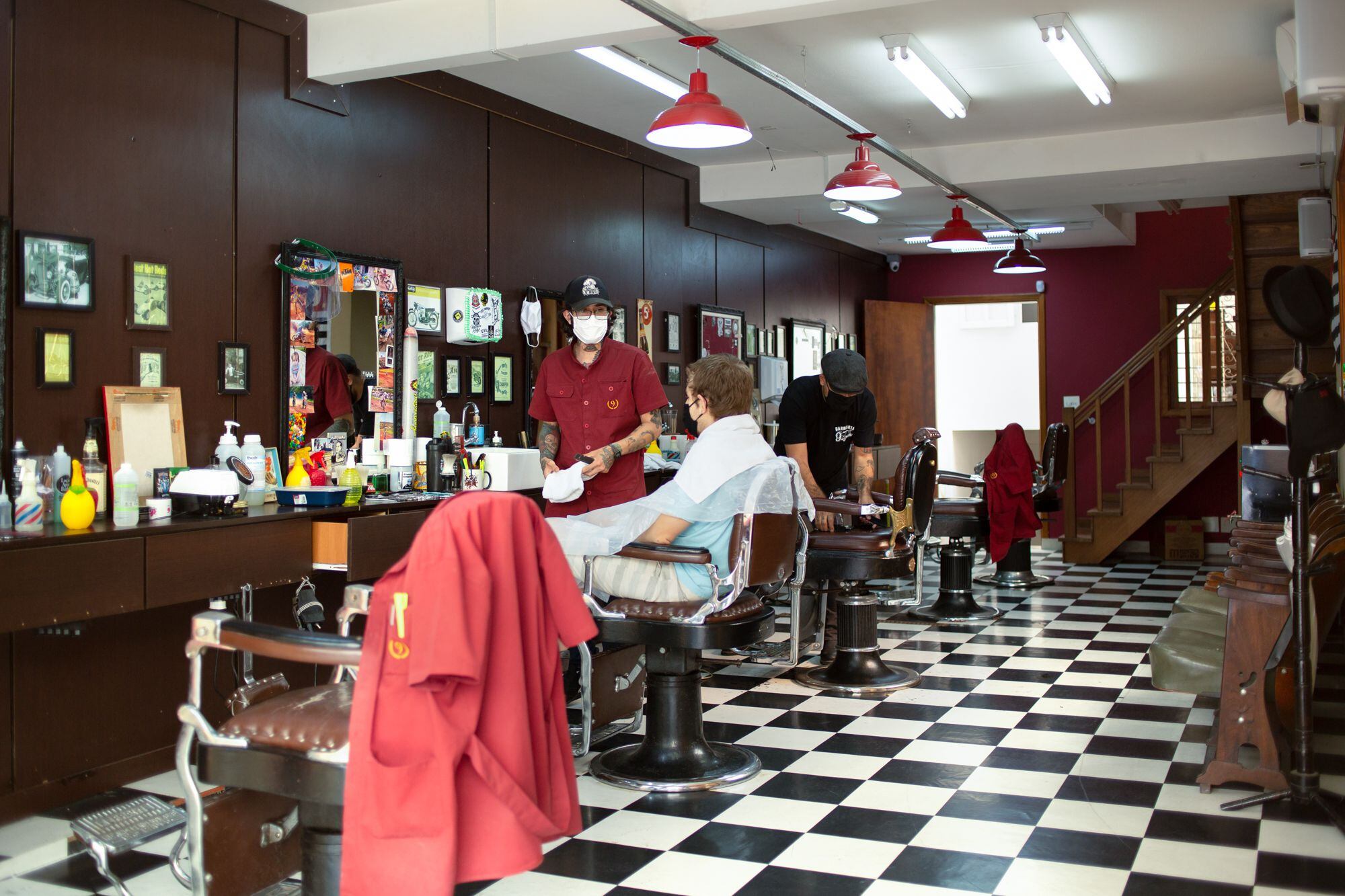 Salões de beleza e barbearias foram autorizadas a reabrirem nesta segunda-feira, 6 de julho.