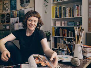 Annie Atkins, desenhista gráfica e autora de ‘Fake Love Letters’.