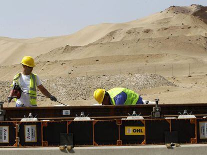 Vista das obras do AVE que est&aacute; sendo constru&iacute;do na Ar&aacute;bia Saudita. / Chema Moya (EFE)