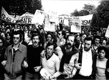 Trabalhadores do EL PAÍS se manifestam depois do envio da carta-bomba contra o jornal que matou o contínuo Andrés Fraguas em 1978.