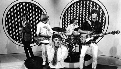 A banda britânica The Rolling Stones se apresenta no programa ‘Thank Your Lucky Stars’, do Reino Unido, em 1965.