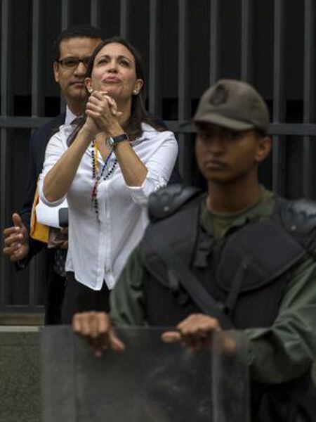 Machado, nesta segunda-feira, ao chegar à promotoria.