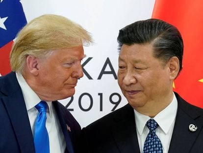 Os presidentes dos EUA, Donald Trump, e da China, Xi Jinping, na cúpula do G20 em junho, em Osaka (Japão).