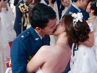 "Os recém-casados conhecem de forma inconsciente se o seu casamento será bem-sucedido", disse o responsável pelo estudo. / Pichi Chuang (Reuters)