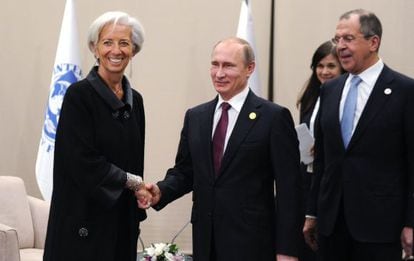A diretora-gerente do FMI, Christine Lagarde, com o presidente russo Vladimir Putin em Antalya (Turquia), em 16 de novembro de 2015.