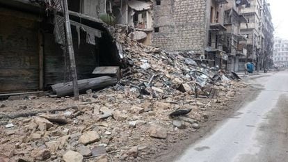 As ruas desertas e arruinadas de Aleppo Oriental.