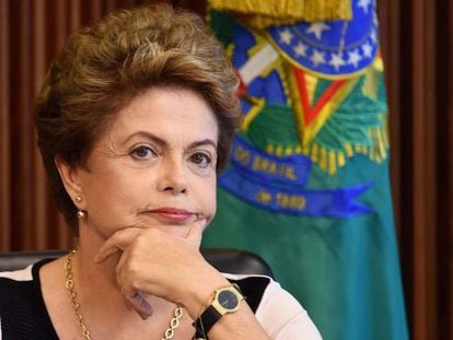 DIlma Rousseff, durante reunião com juristas nesta segunda-feira, em Brasília.