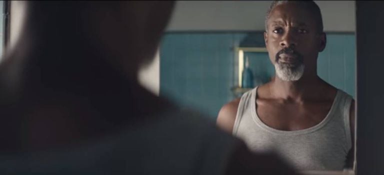 Fotograma do comercial da Gillette que motivou um debate sobre masculinidade tóxica.
