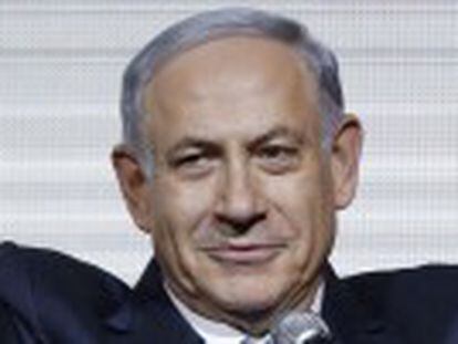 Primeiro-ministro vai para o quarto mandato como chefe de Estado. Seu partido, o conservador Likud, obteve 30 cadeiras contra as 24 da coalizão de centro-esquerda União Sionista