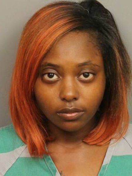 Imagem policial de Marshae Jones.