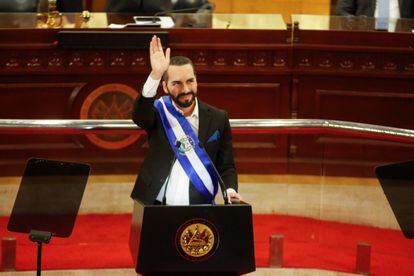 O presidente de El Salvador, Nayib Bukele, na noite de terça-feira na Assembleia.