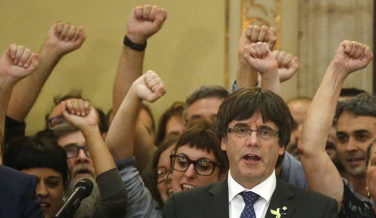 Carles Puigdemont na sexta-feira passada no Parlamento catalão.