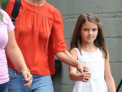 Katie Holmes e Suri Cruise, em Nova York: filha da atriz com Tom Cruise estuda na unidade da escola Avenues em Nova York.