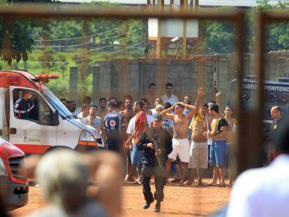 Detentos do Complexo Prisional de Aparecida de Goi&acirc;nia.