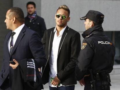 Neymar, no Tribunal Nacional, em Madri.