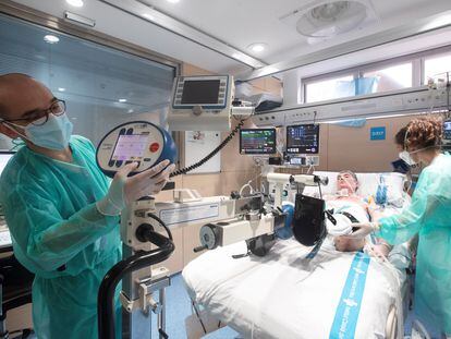 Jordi Soriano, de 51 anos, é o primeiro paciente de covid-19 a ser submetido com sucesso a um transplante pulmonar na Espanha, depois de se contagiar na terceira onda da pandemia e permanecer por mais de quatro meses na UTI.