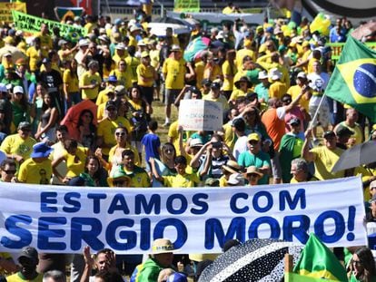 Marcha a favor do ministro Sergio Moro neste domingo na praia de Copacabana.