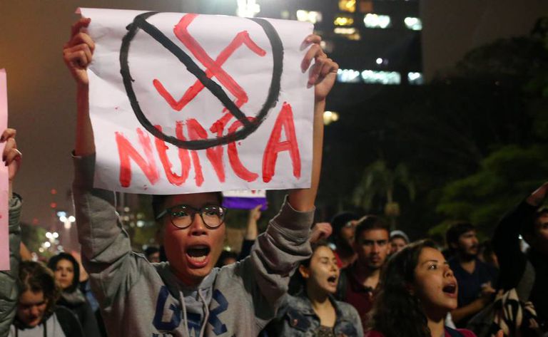 Manifestação contra o candidato de extrema-direita Jair Bolsonaro.