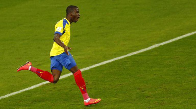 Enner Valencia celebra seu segundo gol.