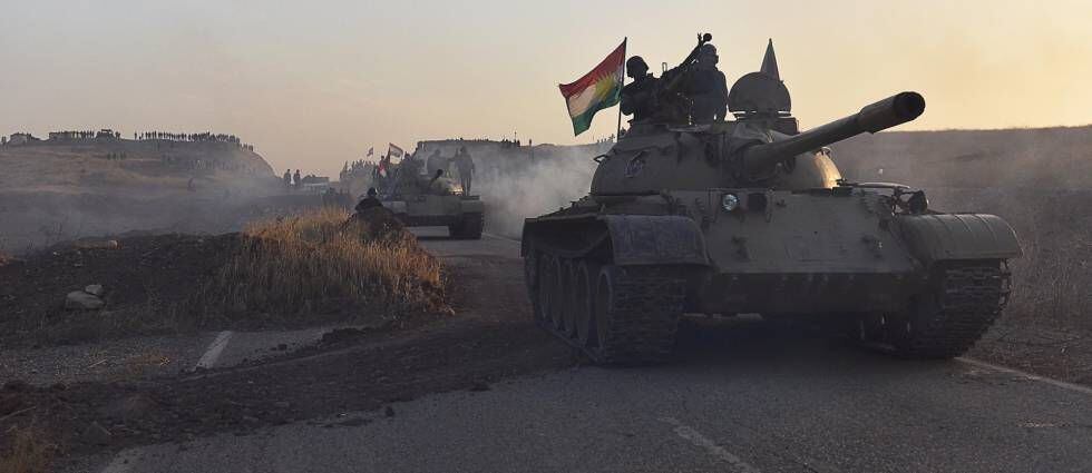 Carroças de combates chegam à zona de Bashiqa.