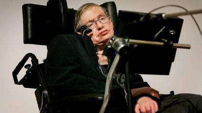 Stephen Hawking, que sofre da doença há mais de 50 anos.