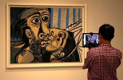 'O beijo', de Picasso, em uma exposição na Galeria de Arte, em Sidney (Austrália).