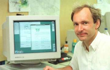Tim Berners-Lee, no CERN, onde criou a World Wide Web