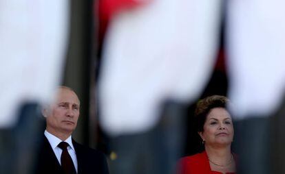 A presidenta Dilma Rousseff e o mandat&aacute;rio russo, Vladimir Putin, antes do encontro dos BRICS em Fortaleza.