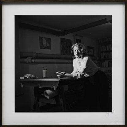 A escritora, em 1954.