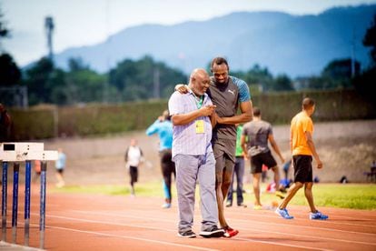 Glen Mills e Usain Bolt, treinador e atleta, formam uma equipe desde 2004. Na imagem, os dois num treino.
