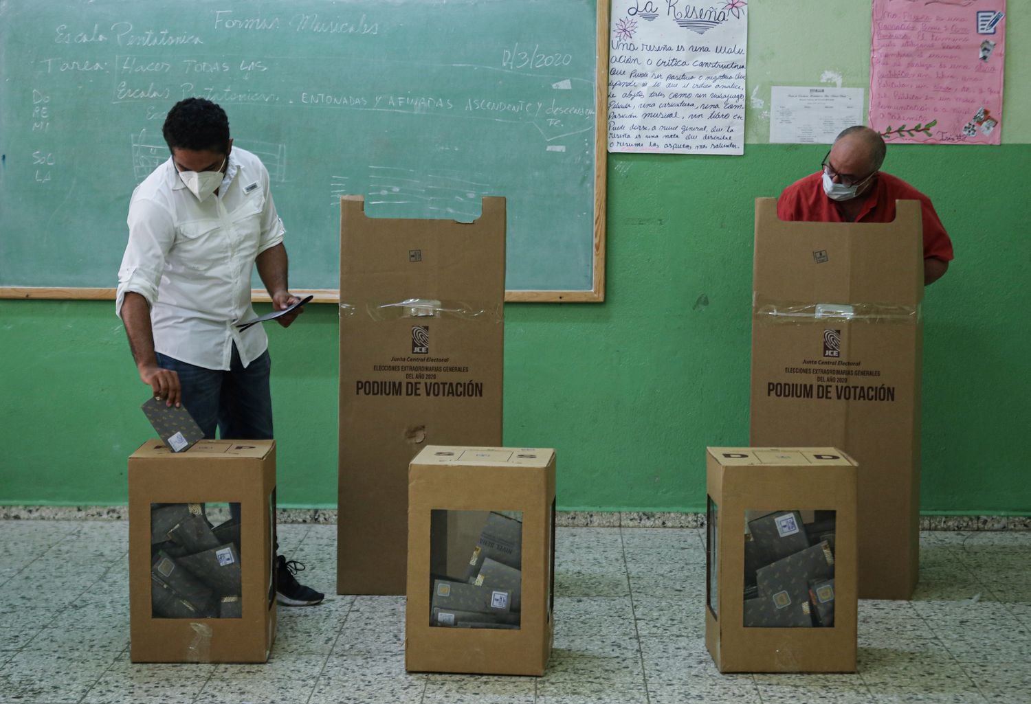 Eleições gerais durante o surto de coronavírus em Santo Domingo, República Dominicana, em 5 de julho de 2020.