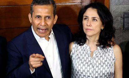 Ollanta Humala e sua esposa, Nadine Heredia, em 30 de abril.