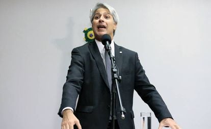 O deputado federal Alessandro Molon (Rede-RJ), que pediu o impeachment do presidente Michel Temer.