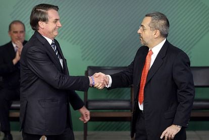 Bolsonaro e o ministro da Educação, Abraham Weintraub.