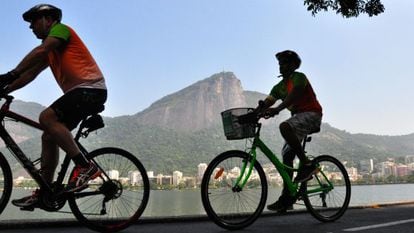 Ciclistas no Rio de Janeiro.