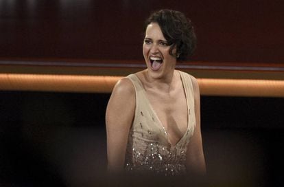 Phoebe Waller-Bridge depois de ganhar o Emmy de melhor comédia por 'Fleabag'.