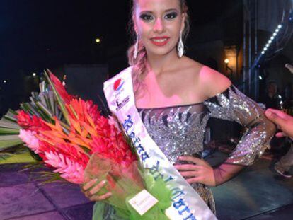 Sharon Rosales, de 15 anos, é a Rainha do Carnaval.