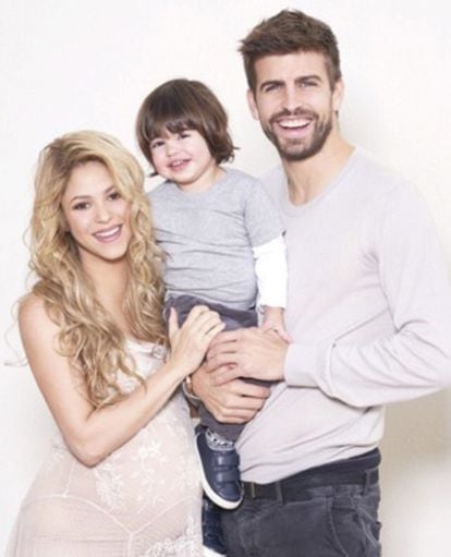 Piqué com a mulher, Shakira, e o filho Milan.