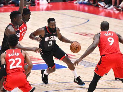 James Harden, no Rockets x Raptors desta terça-feira no Japão.