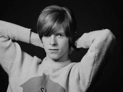 David Bowie, retratado pelo fotógrafo Gerald Fearnley.