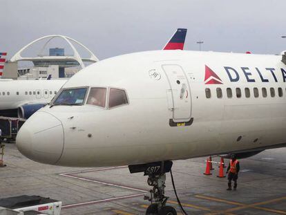 Um avião de Delta Airlines.