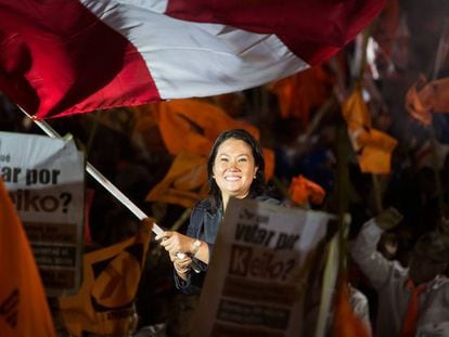 Keiko Fujimori encerra a campanha em Villa El Salvador, Lima.