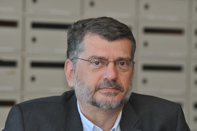O professor Ocimar Alavarse.