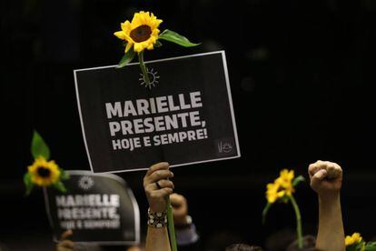Homenagem à vereadora do PSOL Marielle Franco durante ato na Câmara dos Deputados em Brasília, nesta quinta-feira, 15 de março.