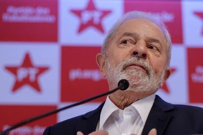 O ex-presidente Lula em entrevista coletiva em Brasília.