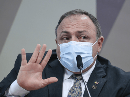 Senadores questionam o ex-ministro Pazuello pelo segundo dia seguido, na CPI da Pandemia.