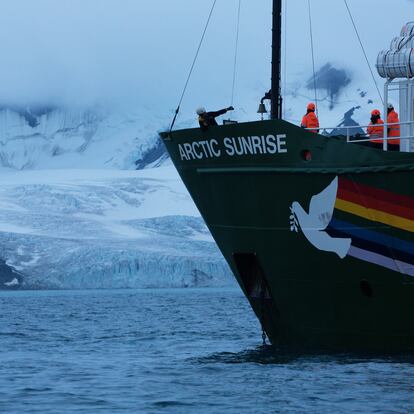 O navio Arctic Sunrise, do Greenpeace, que leva uma expedição à Antártida.