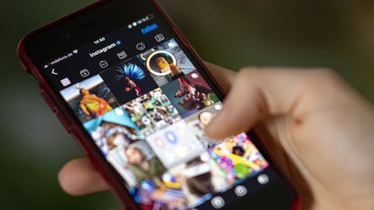 Aplicativo do Instagram num smartphone.
