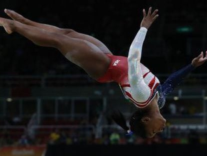 Os segredos do movimento inventado pela ginasta norte-americana, ganhadora do ouro na Rio 2016