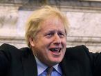 Boris Johnson celebra el acuerdo en su despacho en Downing Street este jueves.